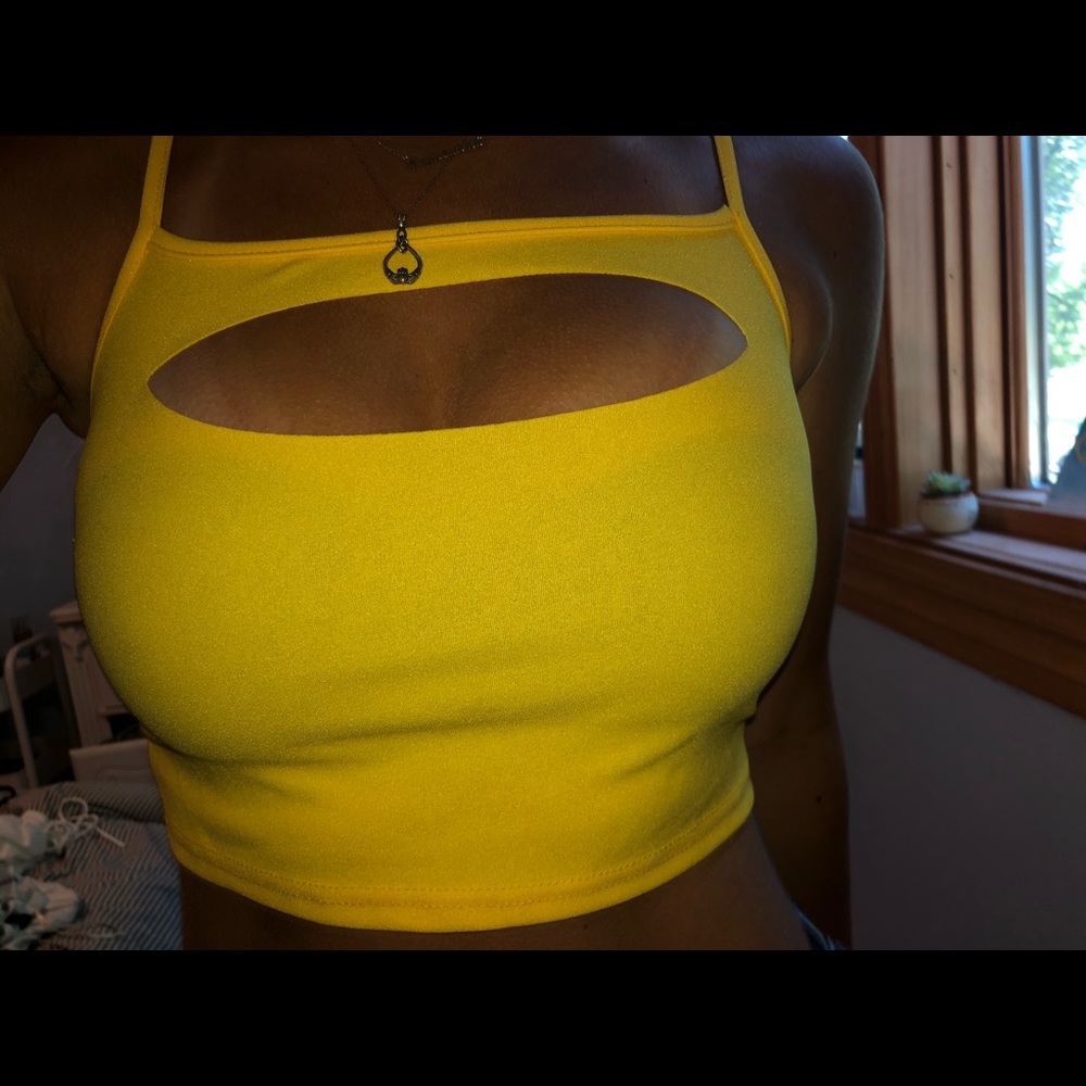 Never Worn SHEIN Cut Out Crop Top, Gold, Medium